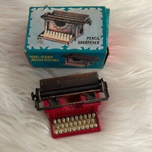 DIE CAST MINIATURE TYPEWRITER 2 1/2 inches made in Hong Kong